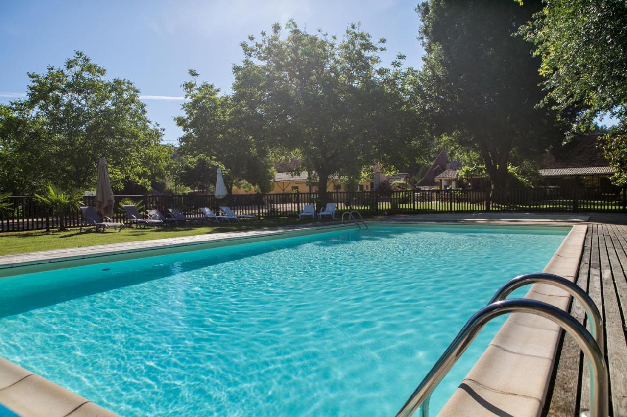 Camping La Ferme De Perdigat Limeuil Exterior photo